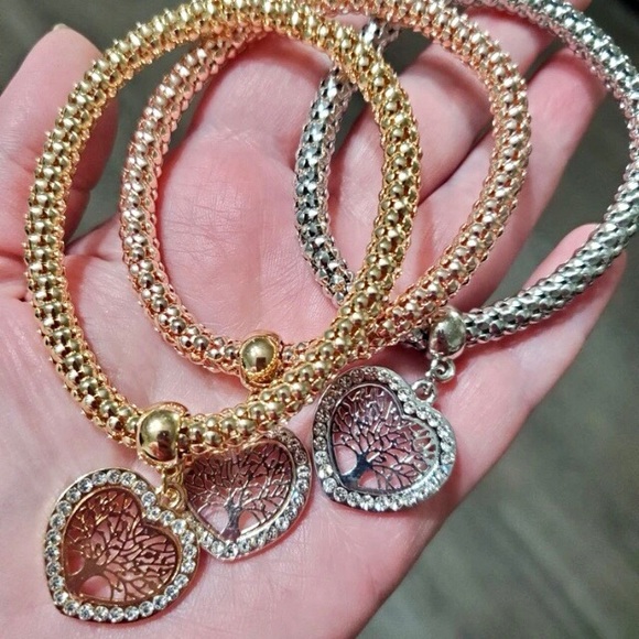 ‼️ RE-STOCK‼️🌳 Tree of Life -Heart Charm Bangle 3 Piece Bracelet Set NWT - Picture 3 of 14